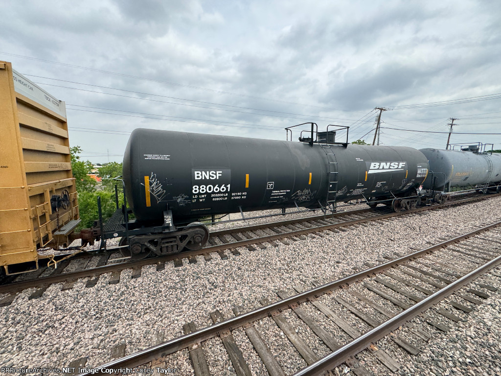 BNSF 880661